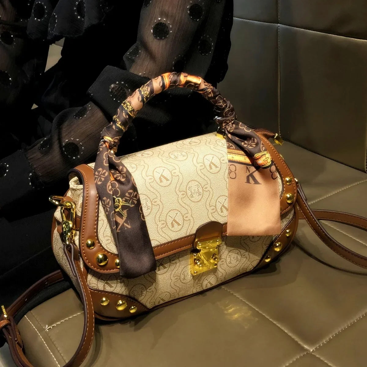 Elevate Your Style with the Hong Kong Brand Women's Handbag: The Must-Have Luxury Leather Crossbody for Summer!