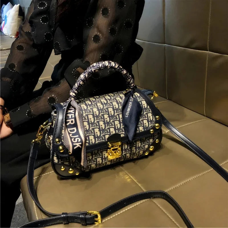 Elevate Your Style with the Hong Kong Brand Women's Handbag: The Must-Have Luxury Leather Crossbody for Summer!